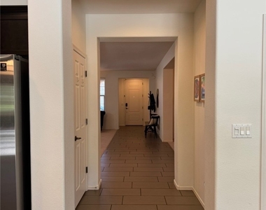 2925 Green Falls Avenue - Photo Thumbnail 7