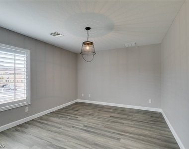 1129 Emanuel Street - Photo Thumbnail 32