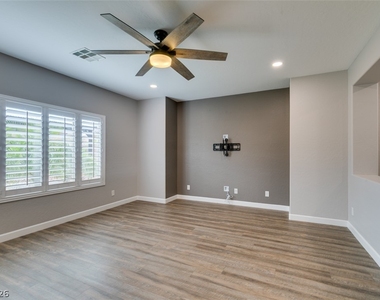 1129 Emanuel Street - Photo Thumbnail 9