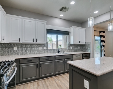 1129 Emanuel Street - Photo Thumbnail 22