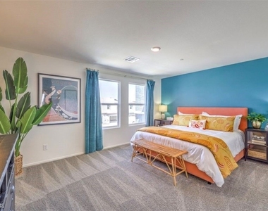 4980 Apple Mesa Avenue - Photo Thumbnail 3