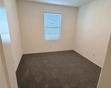 4980 Apple Mesa Avenue - Photo Thumbnail 20