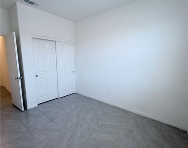 4256 Scarlet Cob Avenue - Photo Thumbnail 12