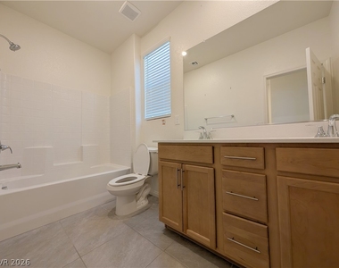 4256 Scarlet Cob Avenue - Photo Thumbnail 13