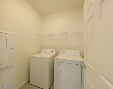 4256 Scarlet Cob Avenue - Photo Thumbnail 18