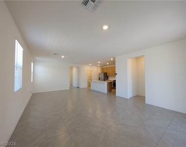 4256 Scarlet Cob Avenue - Photo Thumbnail 10