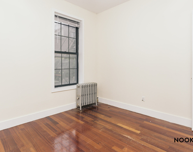 194 Humboldt St  - Photo Thumbnail 1