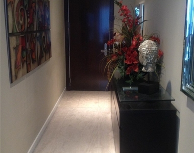 4575 Dean Martin Drive - Photo Thumbnail 2