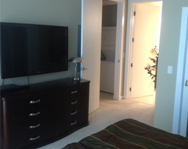 4575 Dean Martin Drive - Photo Thumbnail 21