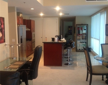 4575 Dean Martin Drive - Photo Thumbnail 9