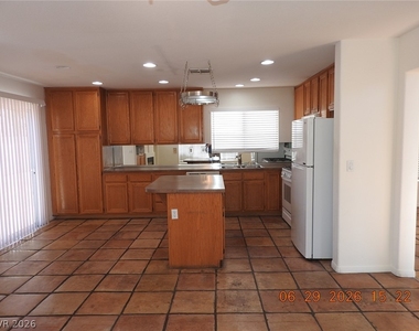 742 Endicott Court - Photo Thumbnail 10