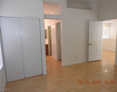 742 Endicott Court - Photo Thumbnail 23