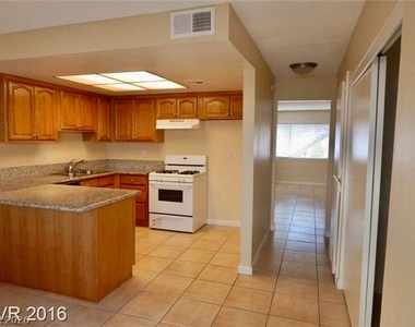 2808 Karen Avenue - Photo Thumbnail 1