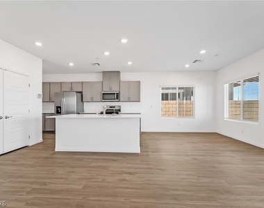 1111 Saffron Toucan Lane - Photo Thumbnail 5