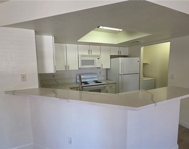 8600 Charleston Boulevard - Photo Thumbnail 5