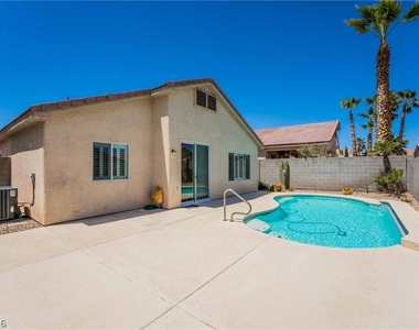 3230 Orange Sun Street - Photo Thumbnail 19