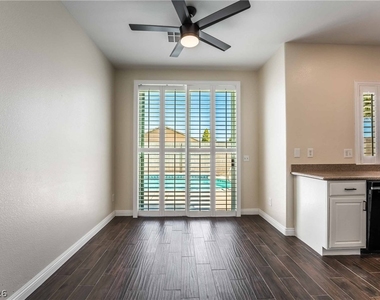 3230 Orange Sun Street - Photo Thumbnail 7