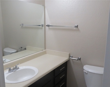 6750 Del Rey Avenue - Photo Thumbnail 11