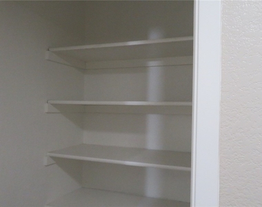 6750 Del Rey Avenue - Photo Thumbnail 22