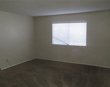 6750 Del Rey Avenue - Photo Thumbnail 13