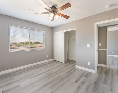 5689 E Lake Mead Boulevard - Photo Thumbnail 12