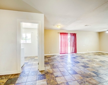 3990 Syracuse Drive - Photo Thumbnail 22
