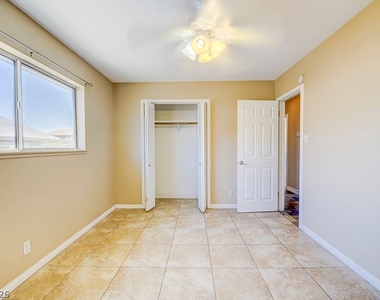 3990 Syracuse Drive - Photo Thumbnail 31