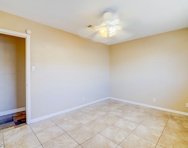 3990 Syracuse Drive - Photo Thumbnail 34