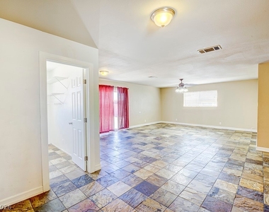 3990 Syracuse Drive - Photo Thumbnail 21
