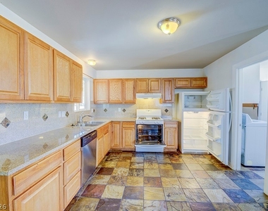 3990 Syracuse Drive - Photo Thumbnail 17