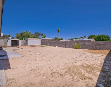 3990 Syracuse Drive - Photo Thumbnail 55