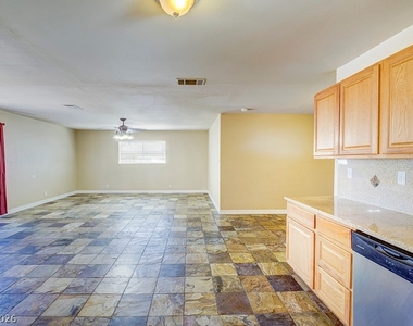 3990 Syracuse Drive - Photo Thumbnail 20