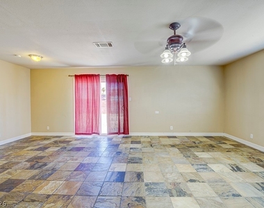 3990 Syracuse Drive - Photo Thumbnail 16
