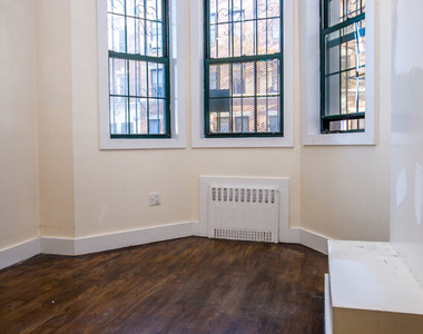 11A Menahan St  - Photo Thumbnail 13