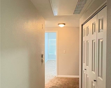 9330 Maule Avenue - Photo Thumbnail 9