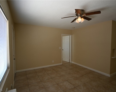 320 N 16th Street - Photo Thumbnail 7