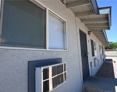 320 N 16th Street - Photo Thumbnail 4