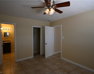 320 N 16th Street - Photo Thumbnail 14