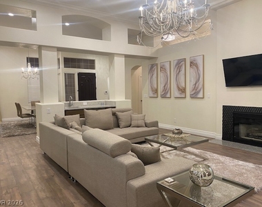 8800 Bonta Court - Photo Thumbnail 7
