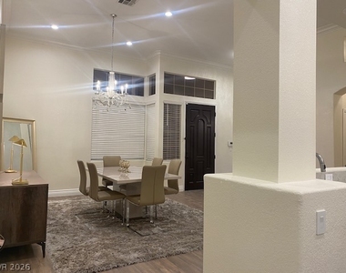 8800 Bonta Court - Photo Thumbnail 4