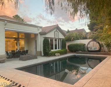 8800 Bonta Court - Photo Thumbnail 21