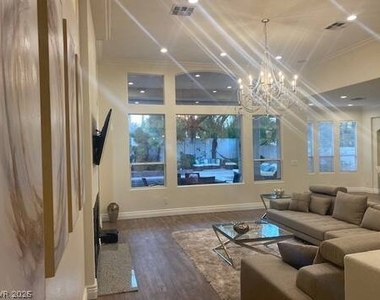 8800 Bonta Court - Photo Thumbnail 20