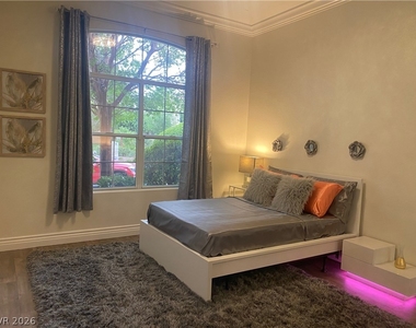 8800 Bonta Court - Photo Thumbnail 26