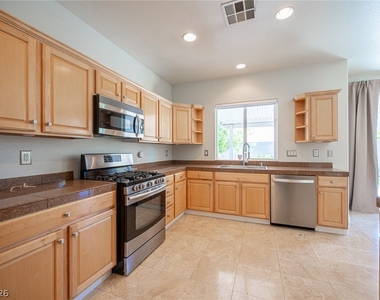 11225 Vintners Lane - Photo Thumbnail 15