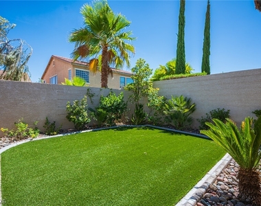 11225 Vintners Lane - Photo Thumbnail 9