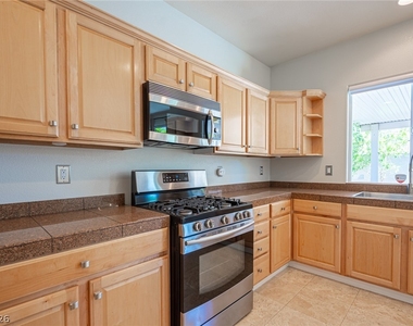 11225 Vintners Lane - Photo Thumbnail 16