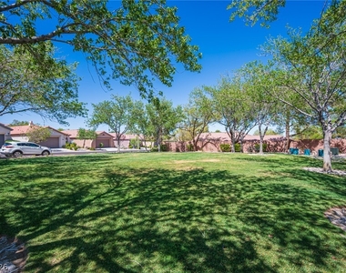 11225 Vintners Lane - Photo Thumbnail 46