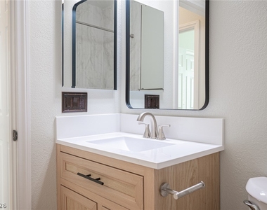 11225 Vintners Lane - Photo Thumbnail 32
