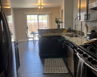 8476 Sewards Bluff Avenue - Photo Thumbnail 3