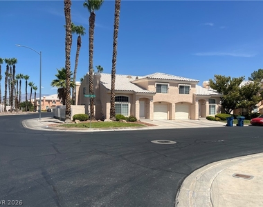 8476 Sewards Bluff Avenue - Photo Thumbnail 16